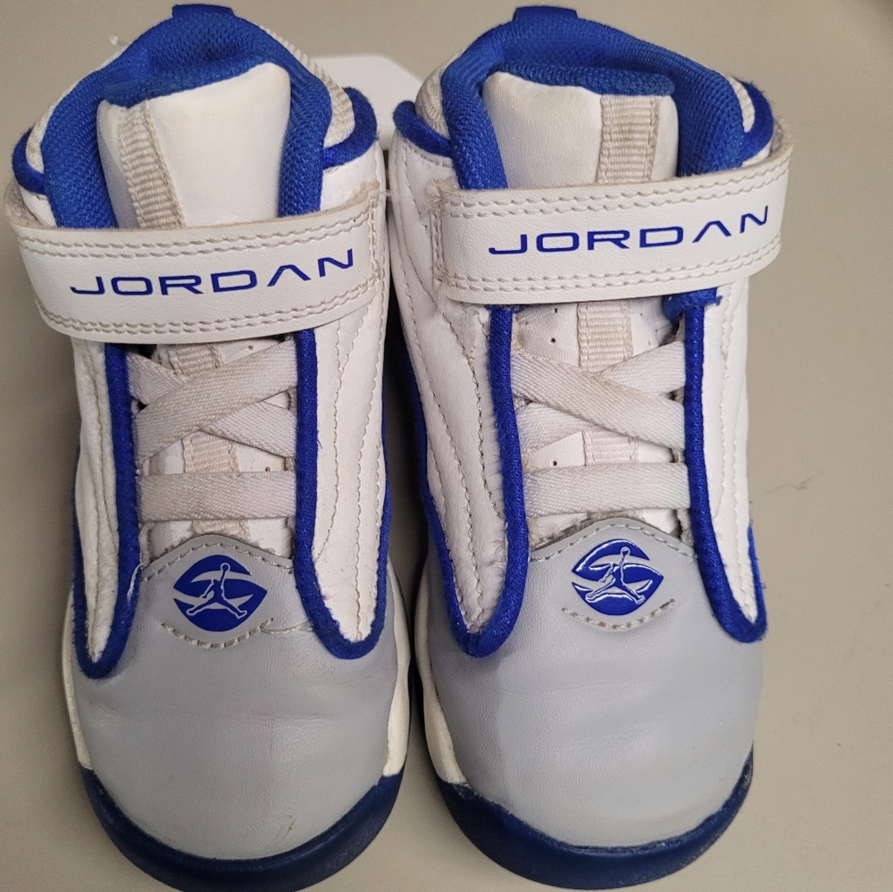 Kids Jordans 8c blue/white
